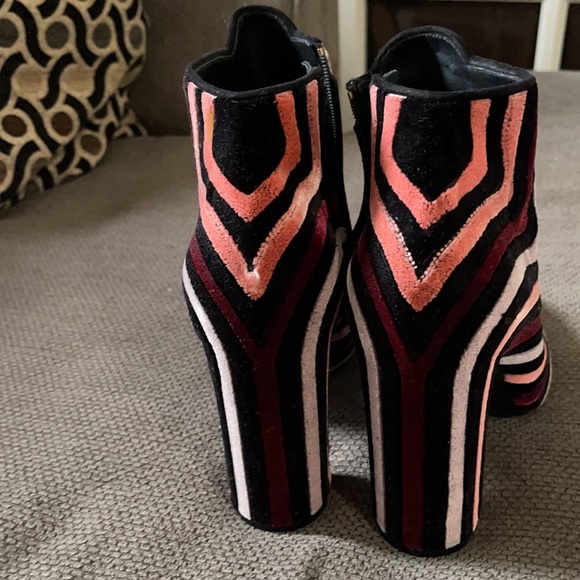 #81/2 - Picture 5 of 10